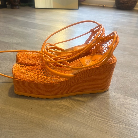Bottega Veneta Orange Stretch Net Lace-Up Heels EU 38 - Picture 11 of 12